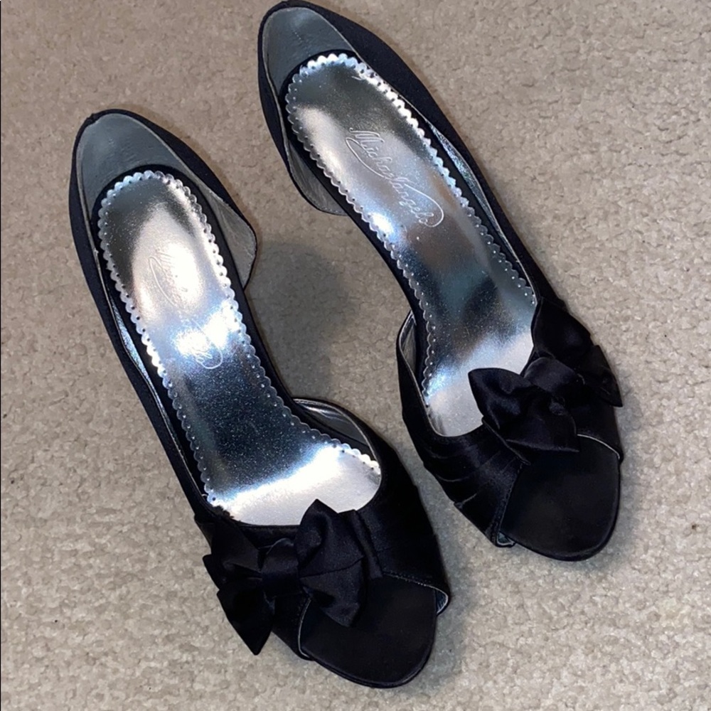 Black Michaelangelo heels